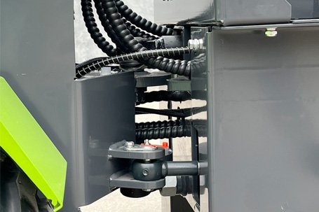 Hinged connection